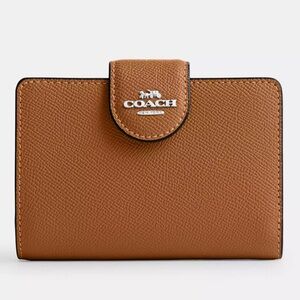 Coach Medium Corner Zip Wallet